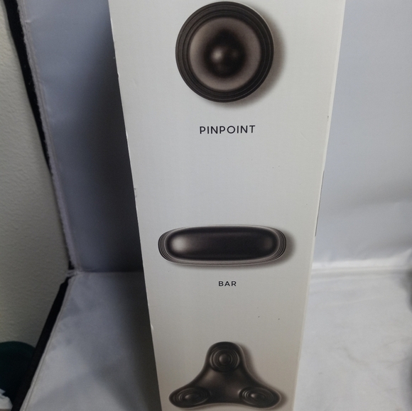 Sharper IMAGE DEEP TISSUE PERCUSSION MASSAGER - Picture 3 of 10